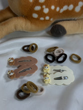 Cute 2 pairs of hair pins and ponies